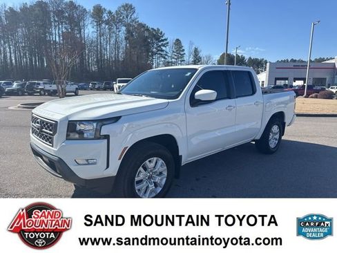 Used 2024 Nissan Frontier SV w/ SV Convenience Package image 6