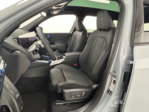 Used 2025 BMW X3 xDrive30i w/ M Sport Package AWD/4WD image 26