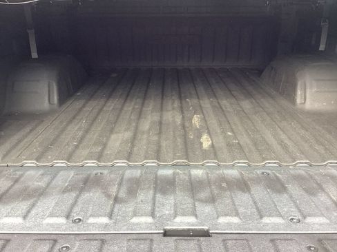 Used 2022 GMC Sierra 1500 AT4 w/ AT4 Preferred Package AWD/4WD image 16