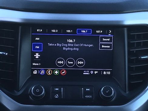 Used 2023 GMC Acadia SLE w/ Driver Convenience Package image 13