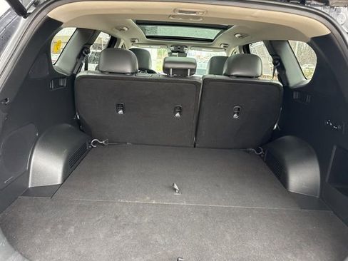 Used 2023 Hyundai Santa Fe SEL w/ Premium Package image 31