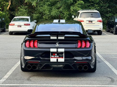 Used 2022 Ford Mustang Shelby GT500 w/ Handling Package RWD image 5