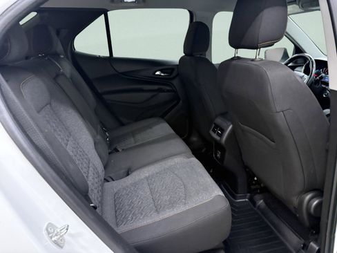 Used 2022 Chevrolet Equinox LT w/ Driver Convenience Package AWD/4WD image 24