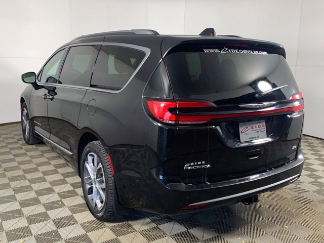 Used 2021 Chrysler Pacifica Pinnacle AWD/4WD image 16