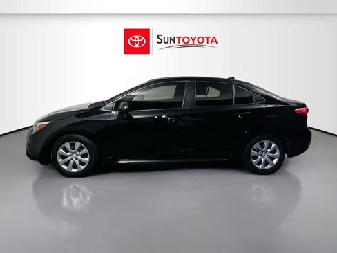 Used 2025 Toyota Corolla LE image 7