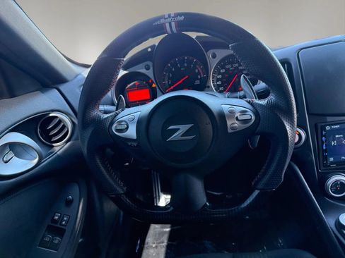 Used 2014 Nissan 370Z Coupe RWD image 20