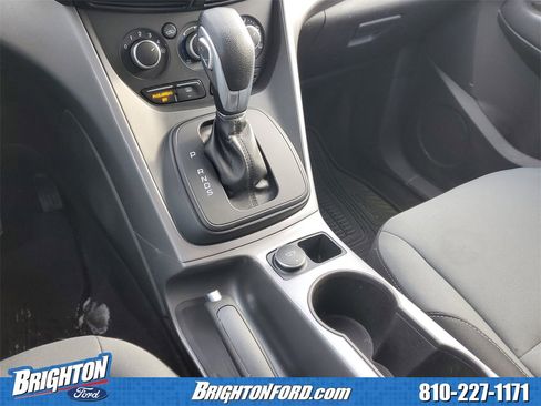 Used 2015 Ford Escape SE image 24