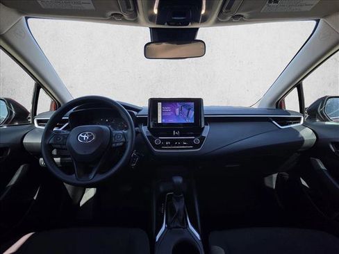 Used 2024 Toyota Corolla LE image 17