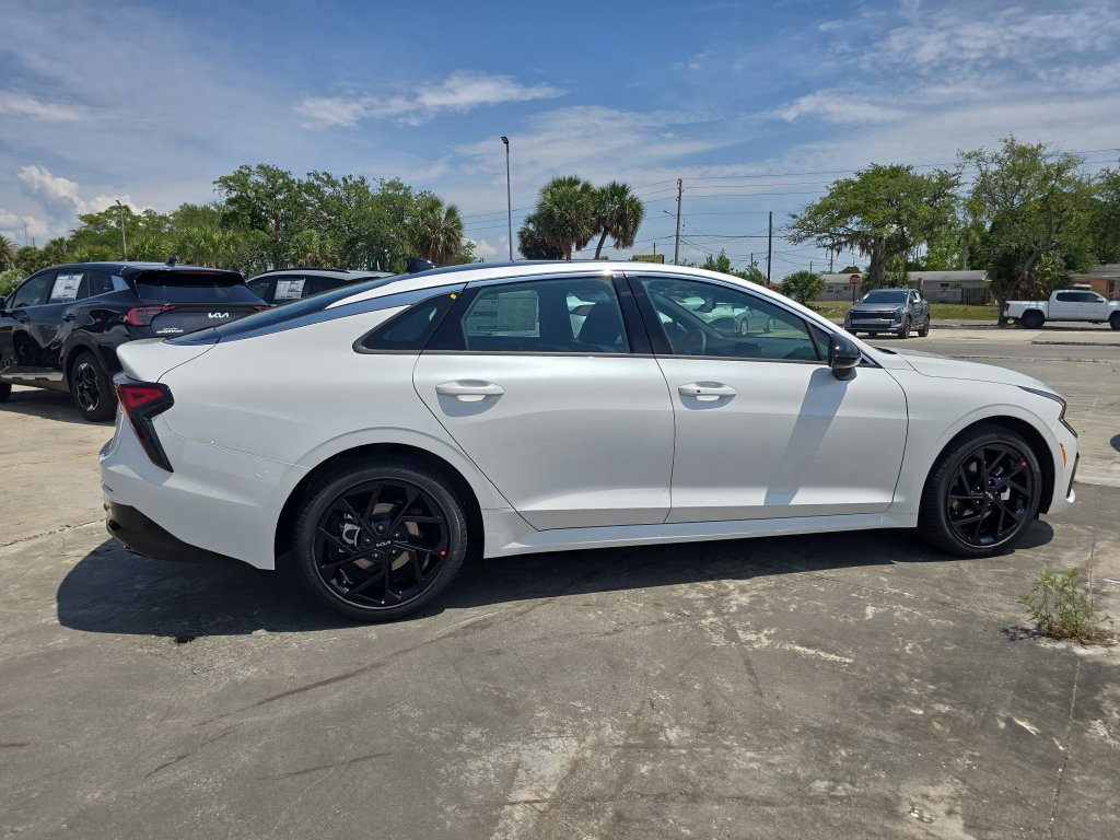 New 2026 Kia K5 GT-Line w/ GT-Line Premium Package FWD image 9