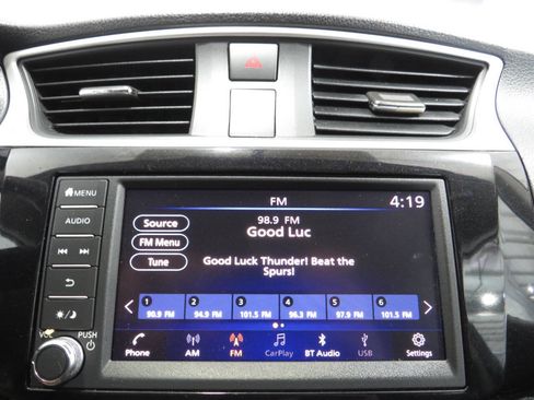 Used 2019 Nissan Sentra SV FWD image 19