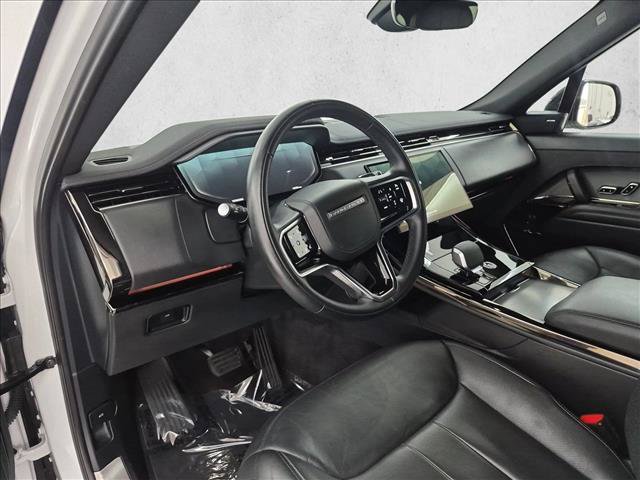 Used 2025 Land Rover Range Rover Sport SE AWD/4WD image 10