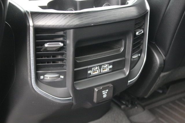 Used 2023 RAM 1500 Laramie AWD/4WD image 27