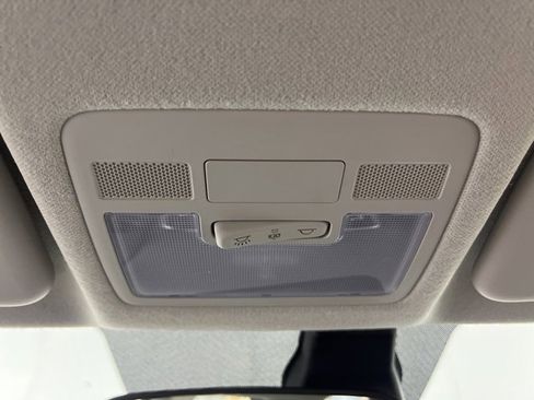 New 2026 Hyundai Venue SE image 25