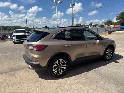 Used 2020 Ford Escape SEL AWD/4WD image 5