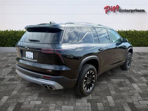 Used 2024 Chevrolet Traverse Z71 AWD/4WD image 8