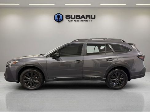 Used 2025 Subaru Outback Onyx Edition XT image 2