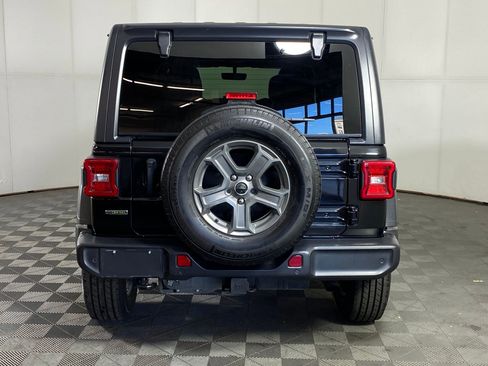Used 2021 Jeep Wrangler Unlimited Sport image 9