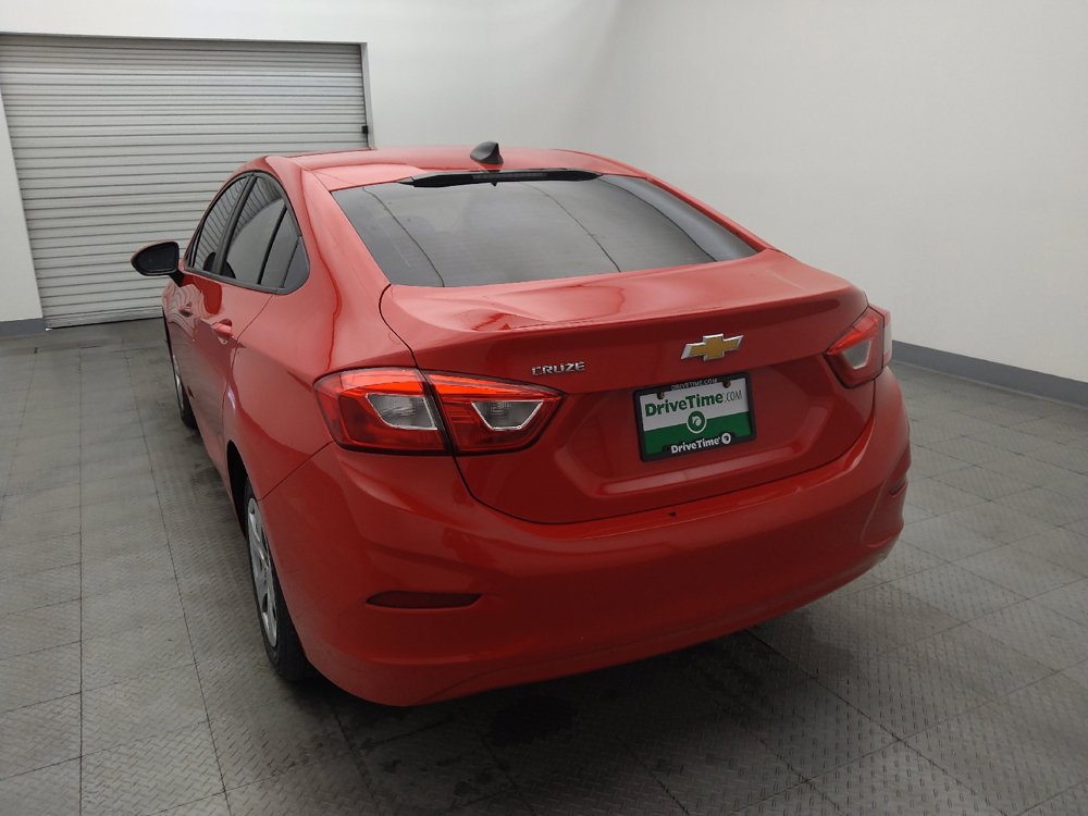 Used 2018 Chevrolet Cruze LS FWD image 6