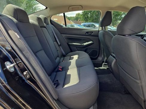 Used 2025 Nissan Altima 2.5 SV FWD image 26