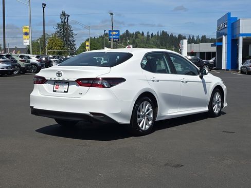 Certified 2024 Toyota Camry LE FWD image 5