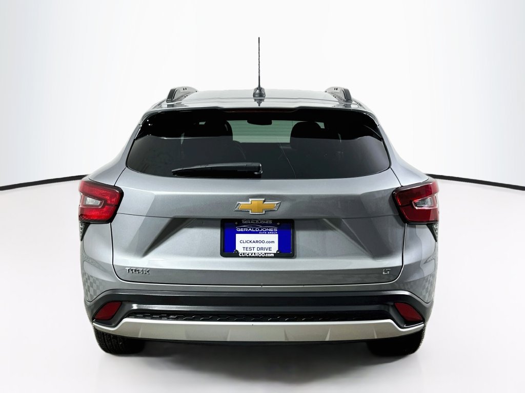 Used 2025 Chevrolet Trax LT w/ LT Convenience Package FWD image 15
