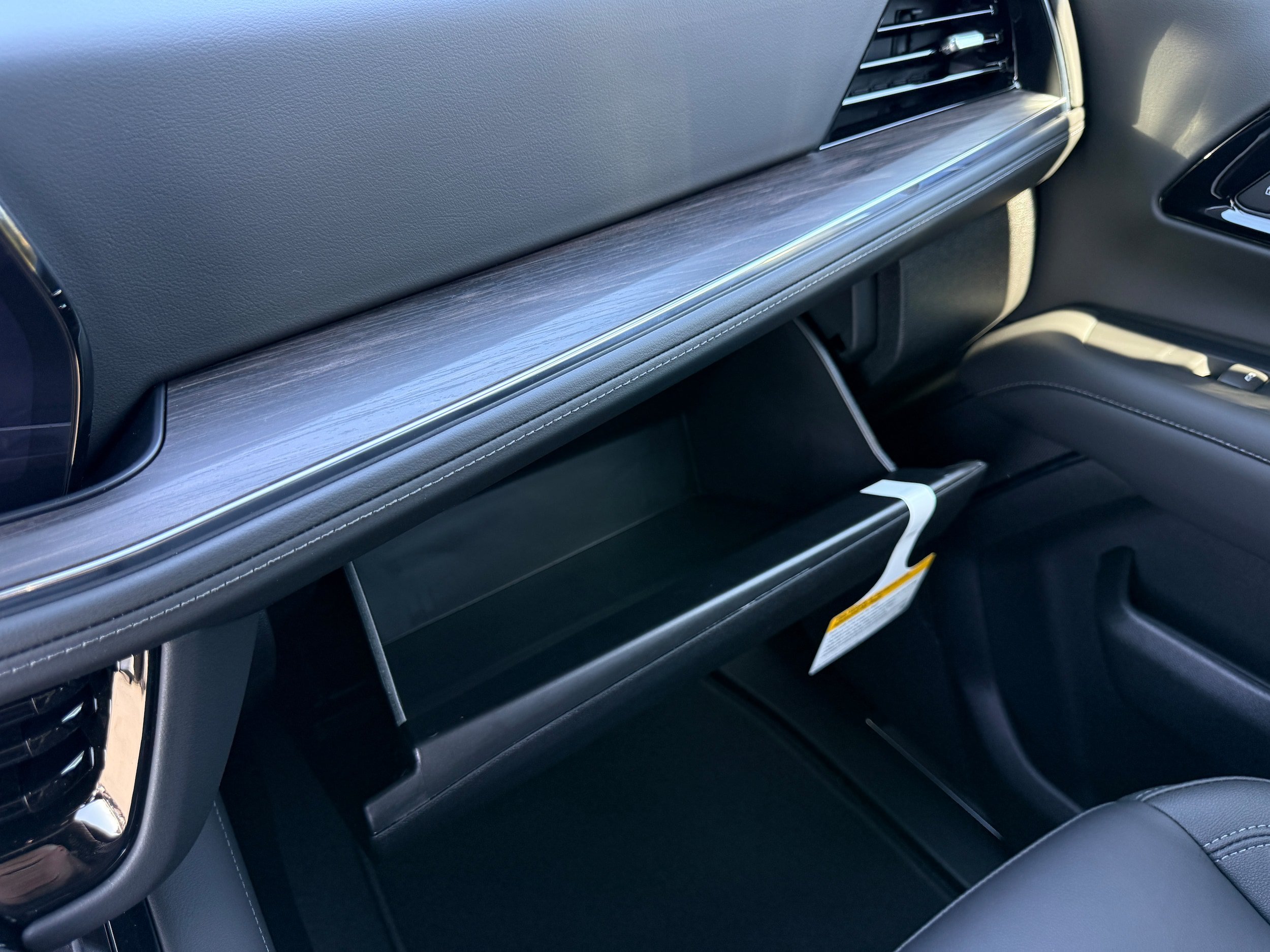 New 2026 Chevrolet Tahoe LT RWD image 18