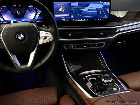 Certified 2024 BMW X7 xDrive40i image 17
