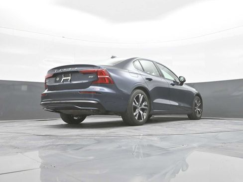 Used 2024 Volvo S60 B5 Plus AWD/4WD image 39