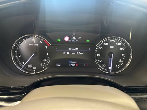 Used 2020 Cadillac XT6 Premium Luxury FWD image 3