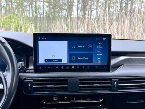 Used 2023 Lincoln Corsair Reserve w/ Equipment Group 202A AWD/4WD image 24