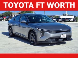 Used 2025 Kia K4 FWD video 1