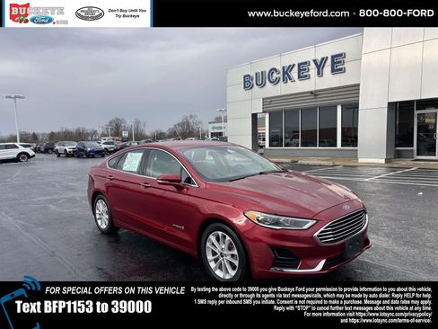 Used 2019 Ford Fusion SEL image 1