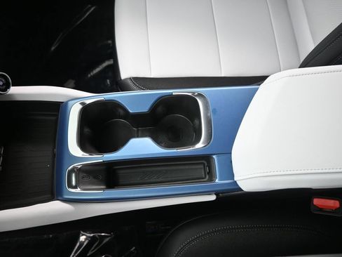 New 2026 Chevrolet Equinox EV LT AWD/4WD image 22