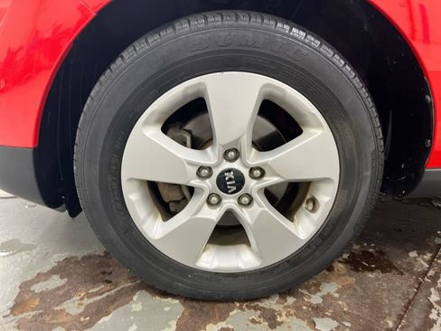 Used 2019 Kia Soul FWD image 26