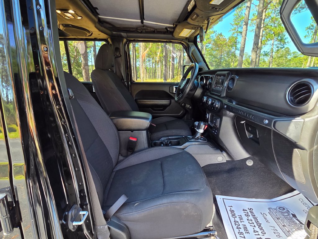Used 2023 Jeep Wrangler Unlimited Sport AWD/4WD image 28