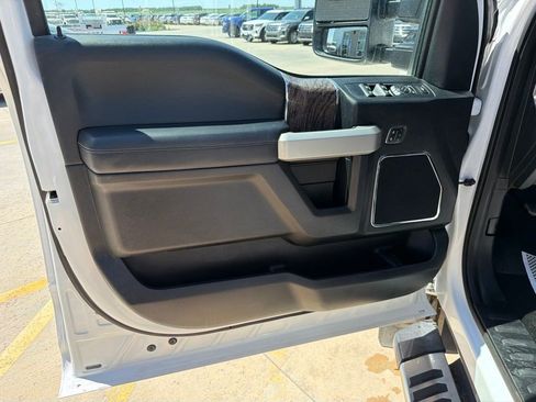 Used 2019 Ford F450 Lariat w/ Lariat Ultimate Package AWD/4WD image 16