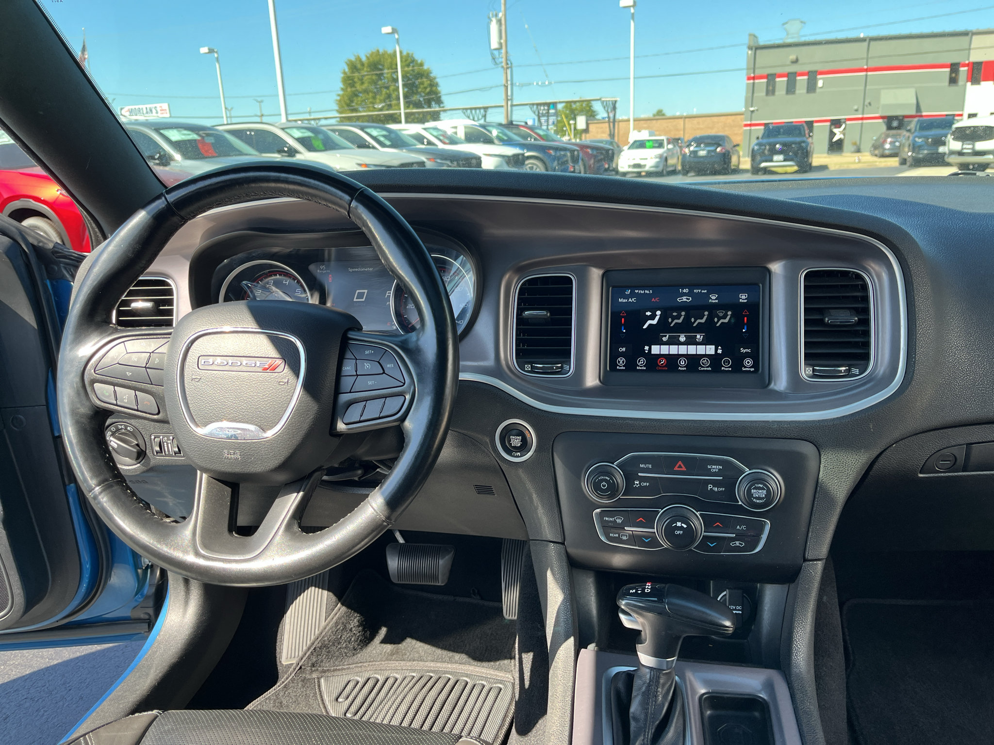 Used 2022 Dodge Charger SXT w/ Leather Interior Group RWD image 39