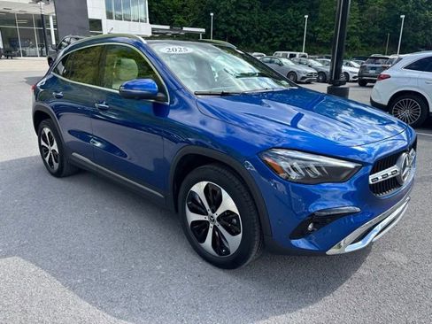 Certified 2025 Mercedes-Benz GLA 250 4MATIC image 9