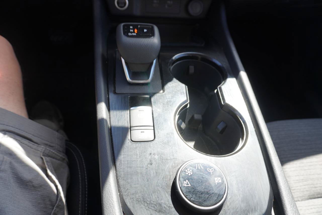 Used 2023 Nissan Rogue SV AWD/4WD image 13