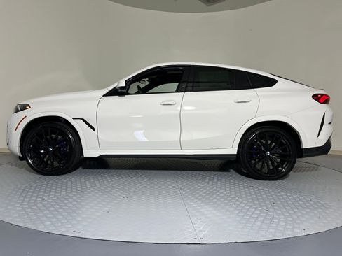New 2026 BMW X6 xDrive40i image 2