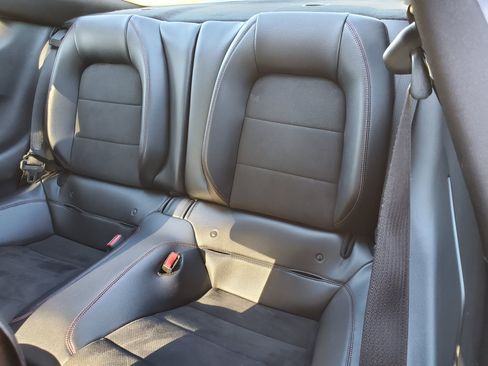 Used 2017 Ford Mustang GT Premium image 23