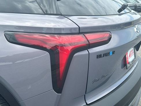 New 2025 Chevrolet Blazer EV LT image 12
