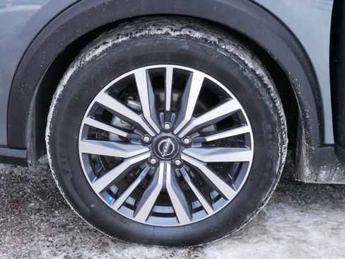 Certified 2024 Nissan Kicks SV image 15