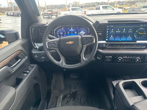 Used 2025 Chevrolet Silverado 2500 LT w/ Safety Package image 2