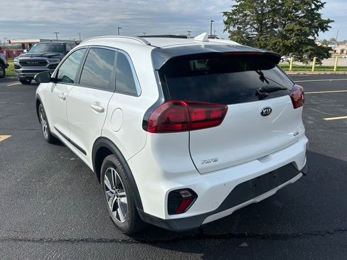 Used 2020 Kia Niro LXS image 7