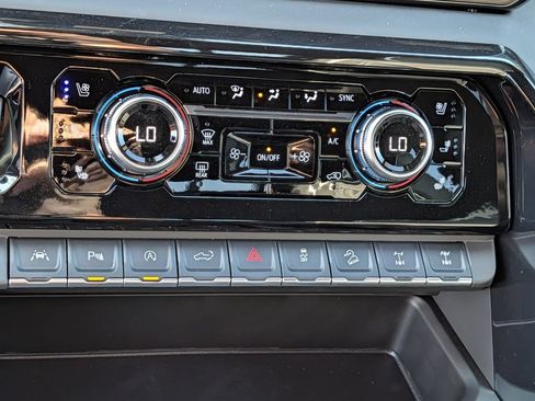 New 2026 GMC Sierra 1500 AT4X AWD/4WD image 18