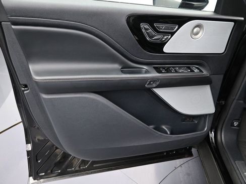 New 2025 Lincoln Aviator Reserve w/ Equipment Group 201A image 11