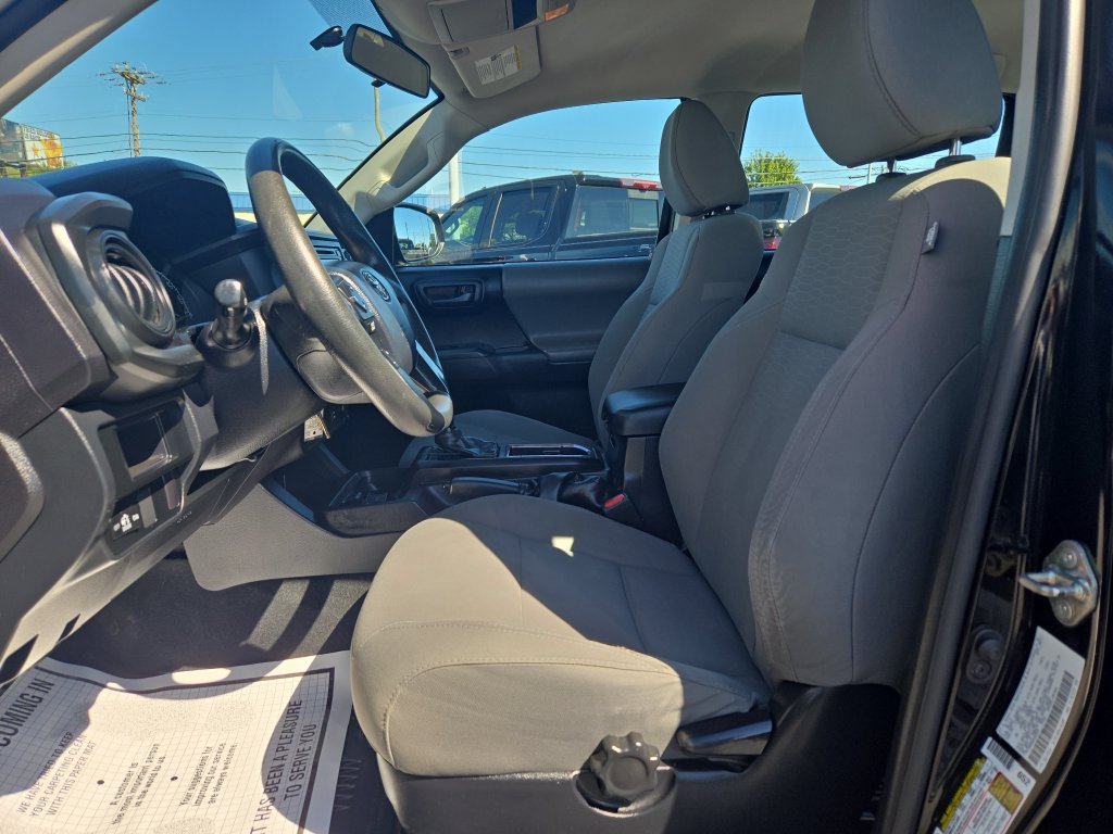 Used 2017 Toyota Tacoma SR w/ Tow Package AWD/4WD image 10