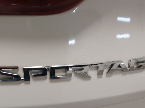 Used 2020 Kia Sportage EX AWD/4WD image 33