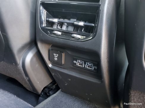 Used 2022 Jeep Grand Cherokee Altitude image 40